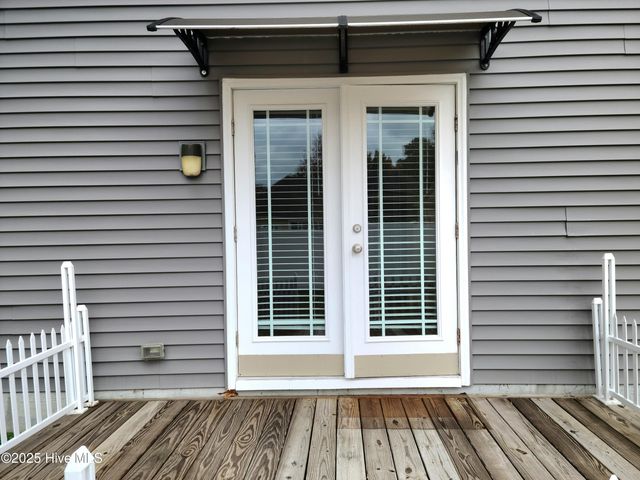 2409 Bray Court, Winterville, NC 28590