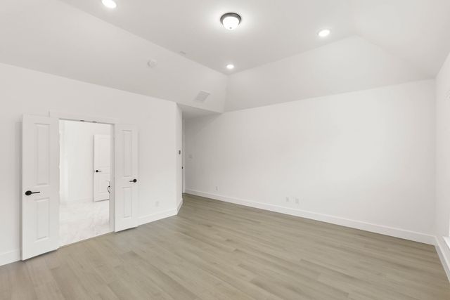 207 Tradd Street, Glenn Heights, TX 75154