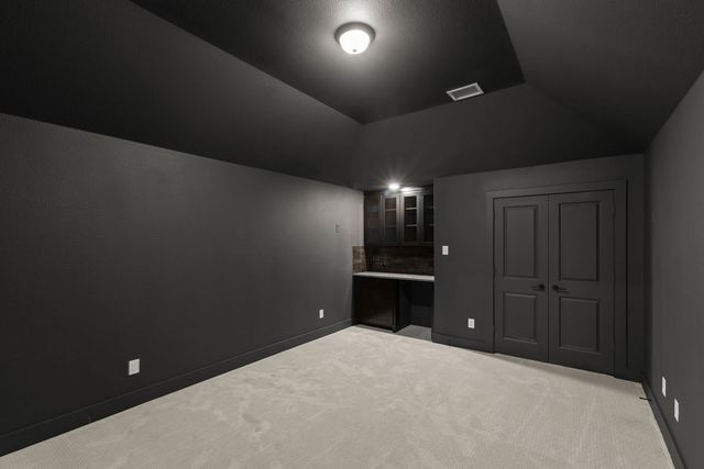 207 Tradd Street, Glenn Heights, TX 75154
