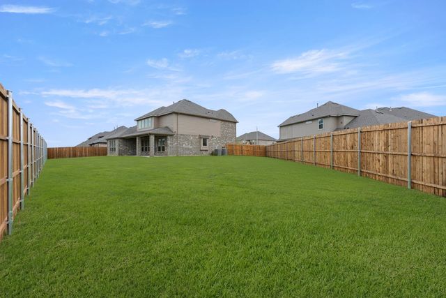 207 Tradd Street, Glenn Heights, TX 75154