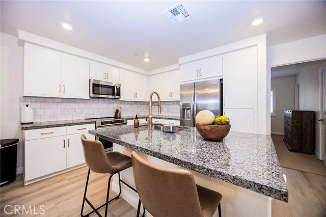 19245 Sequoia Grove, Riverside, CA 92507