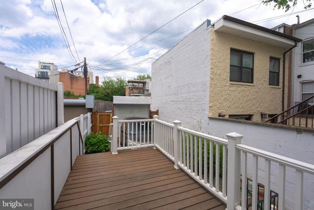 1126 G ST NE, Washington, DC 20002