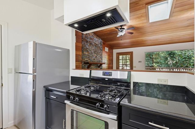 1270 Quarry Road, Felton, CA 95018