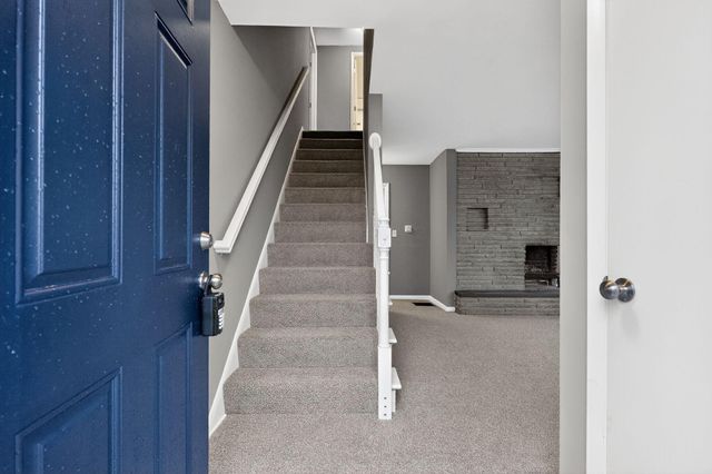 4232 Mayflower Boulevard, Columbus, OH 43213