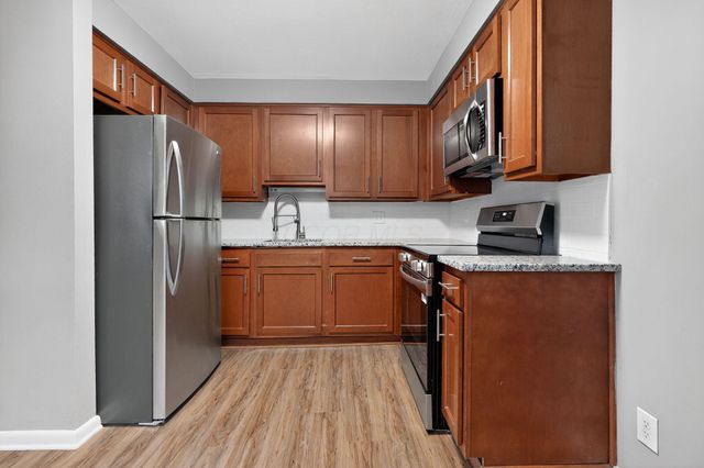 4232 Mayflower Boulevard, Columbus, OH 43213