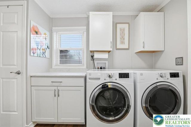 150 R Pope Road, Stroudsburg, PA 18360