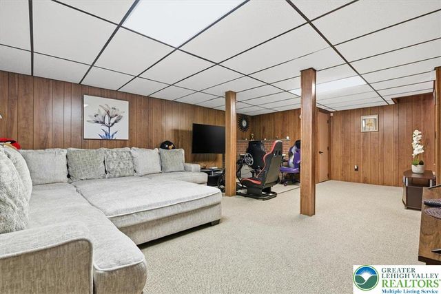 150 R Pope Road, Stroudsburg, PA 18360