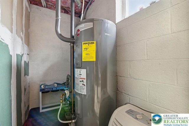 150 R Pope Road, Stroudsburg, PA 18360