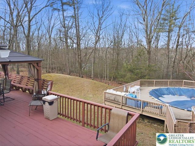 150 R Pope Road, Stroudsburg, PA 18360