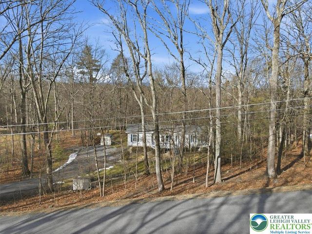 150 R Pope Road, Stroudsburg, PA 18360