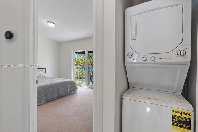 835 NE 19th Ave 2, Fort Lauderdale, FL 33304