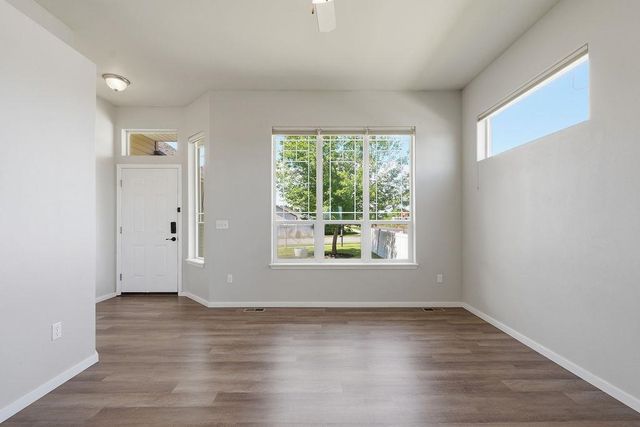 9428 N Oak St, Spokane, WA 99208