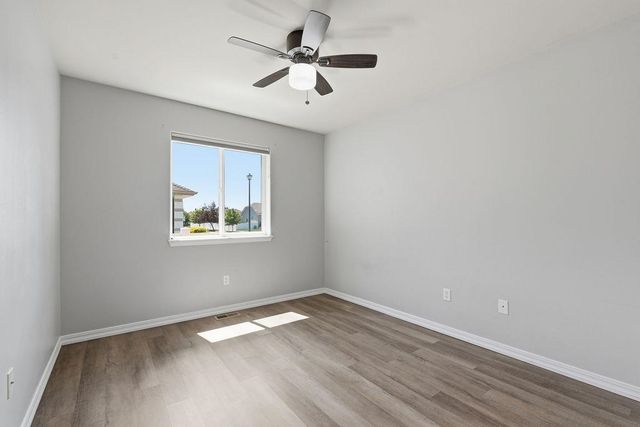 9428 N Oak St, Spokane, WA 99208