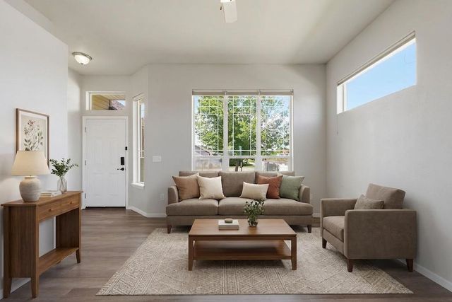 9428 N Oak St, Spokane, WA 99208