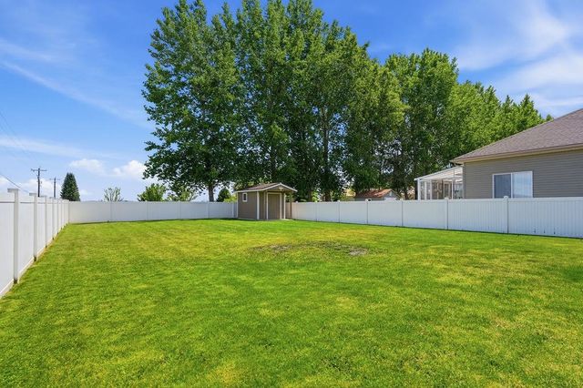 9428 N Oak St, Spokane, WA 99208