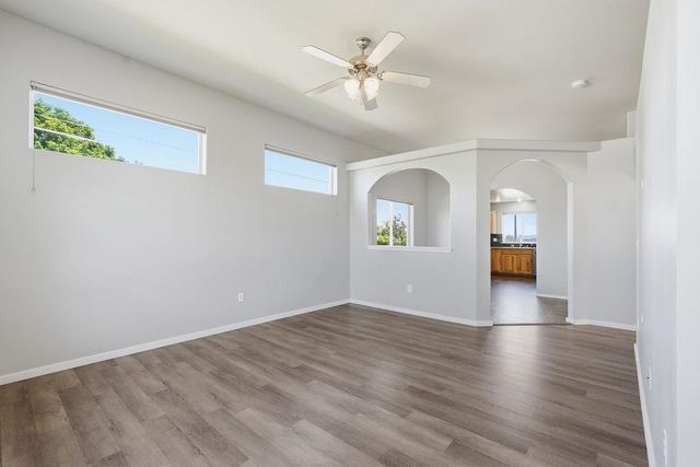 9428 N Oak St, Spokane, WA 99208