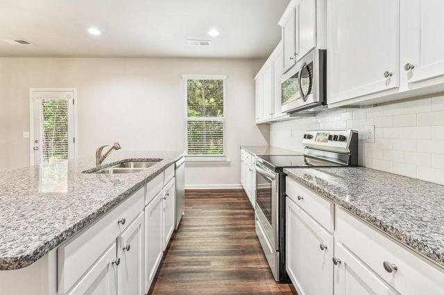 284 Crimson Feather Drive, Jefferson, GA 30549