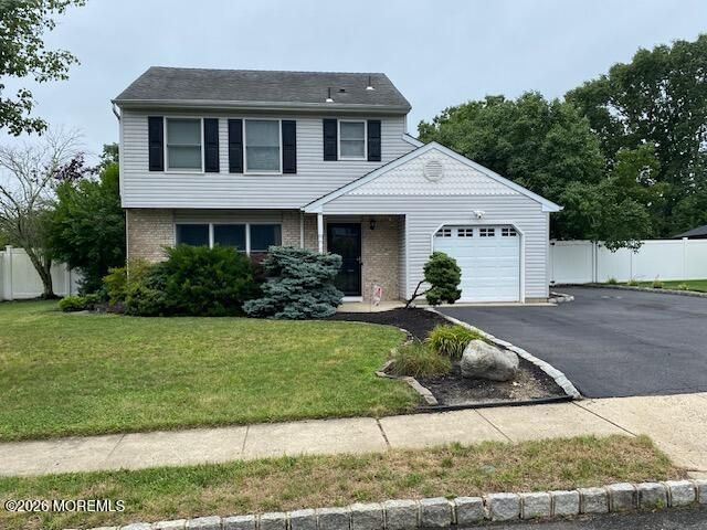8 Partridge Lane, Howell, NJ 07731