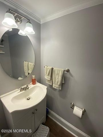 8 Partridge Lane, Howell, NJ 07731