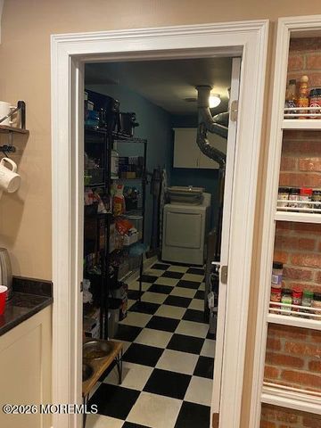8 Partridge Lane, Howell, NJ 07731