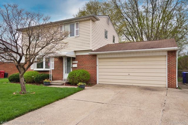 33954 Vista Way, Fraser, MI 48026