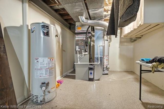 33954 Vista Way, Fraser, MI 48026