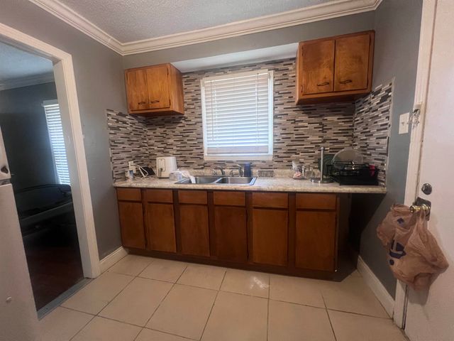 1965 CLOVERDALE ST, Memphis, TN 38114