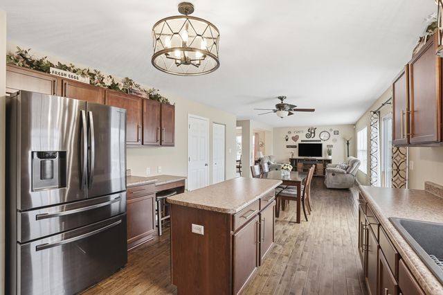 10843 Hillcrest Lane, Dyer, IN 46311