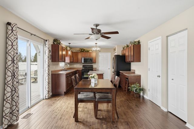 10843 Hillcrest Lane, Dyer, IN 46311