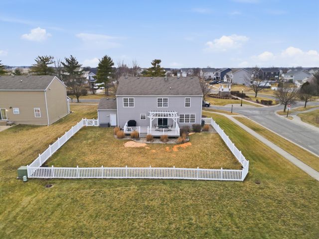 10843 Hillcrest Lane, Dyer, IN 46311