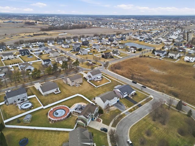 10843 Hillcrest Lane, Dyer, IN 46311