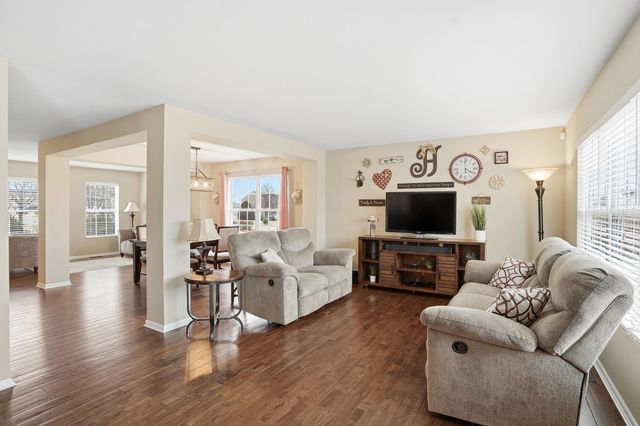 10843 Hillcrest Lane, Dyer, IN 46311