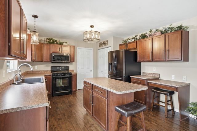 10843 Hillcrest Lane, Dyer, IN 46311