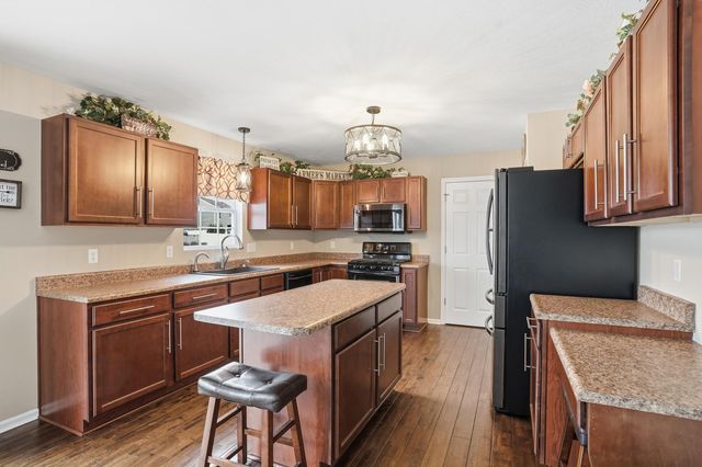 10843 Hillcrest Lane, Dyer, IN 46311