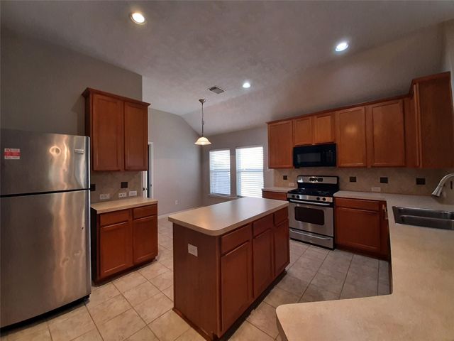 14018 Seagler Springs Lane, Houston, TX 77044