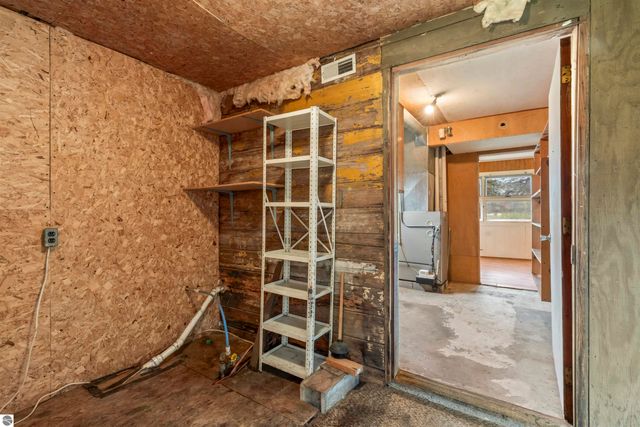 3182 S M-37, Traverse City, MI 49685