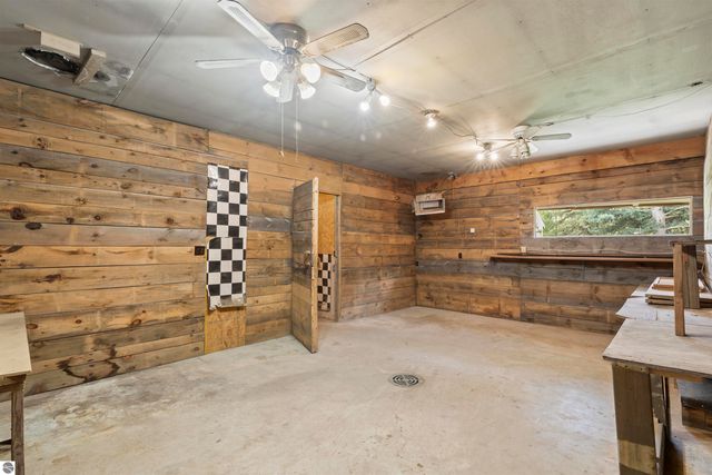 3182 S M-37, Traverse City, MI 49685