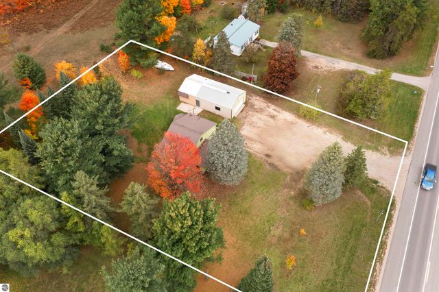 3182 S M-37, Traverse City, MI 49685