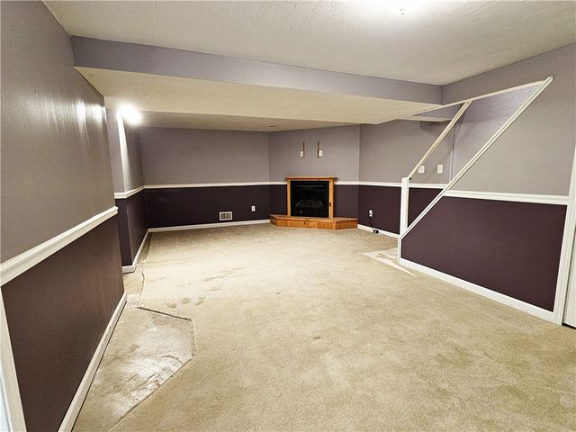 176 Ten School Rd, New Alexandria, PA 15670