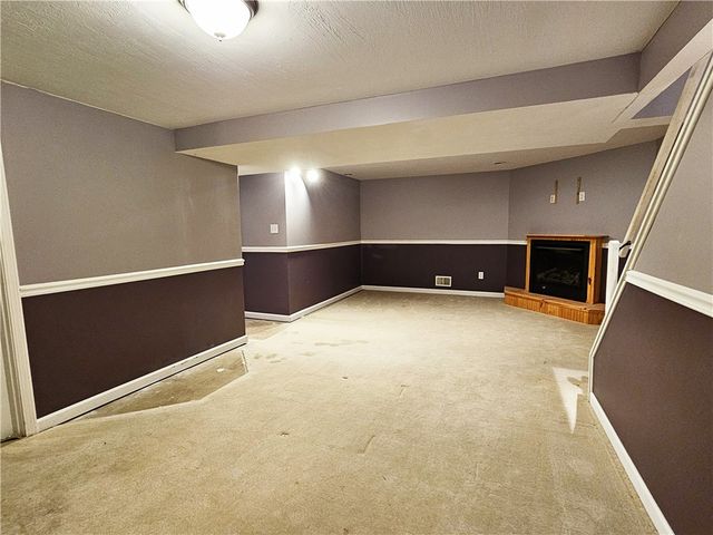 176 Ten School Rd, New Alexandria, PA 15670