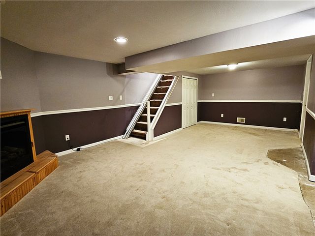 176 Ten School Rd, New Alexandria, PA 15670