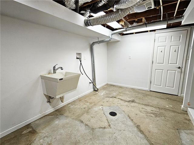 176 Ten School Rd, New Alexandria, PA 15670