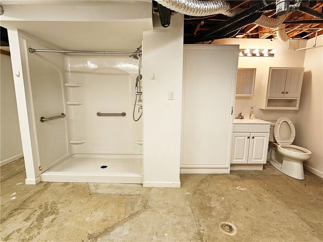 176 Ten School Rd, New Alexandria, PA 15670