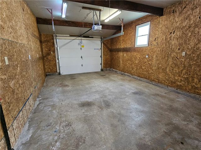 176 Ten School Rd, New Alexandria, PA 15670