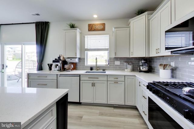 5760 ST DAVID DR, White Plains, MD 20695