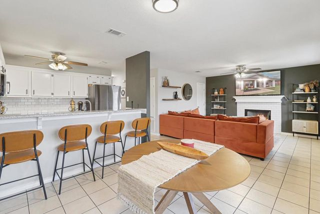 5725 Ventura Lane, Corpus Christi, TX 78417