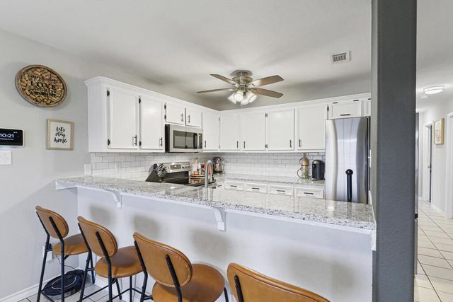 5725 Ventura Lane, Corpus Christi, TX 78417