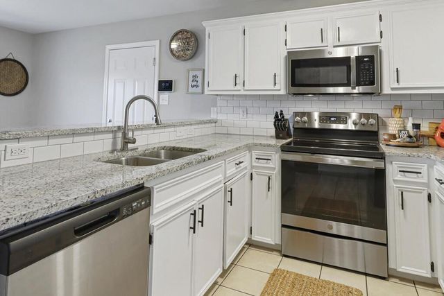 5725 Ventura Lane, Corpus Christi, TX 78417