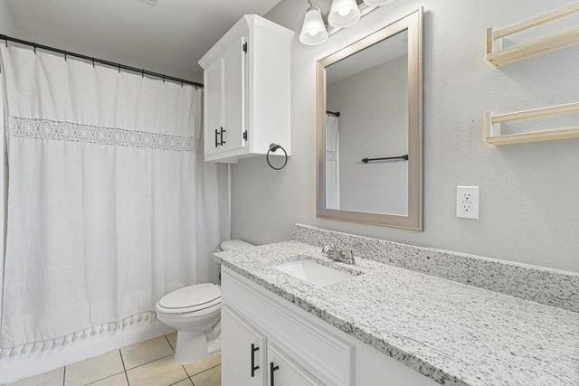 5725 Ventura Lane, Corpus Christi, TX 78417