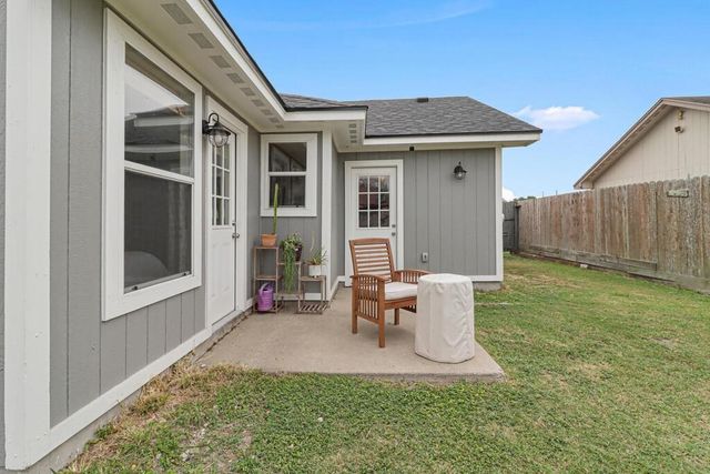 5725 Ventura Lane, Corpus Christi, TX 78417